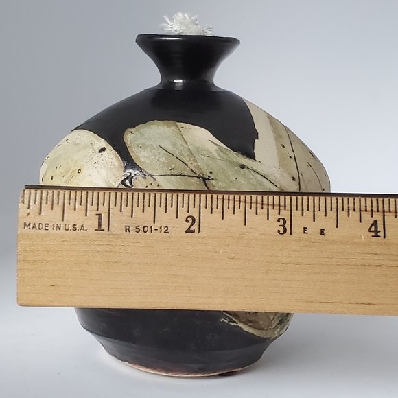 Signed Studio Pottery Oil Lamp or Vase - Picture 8 of 8